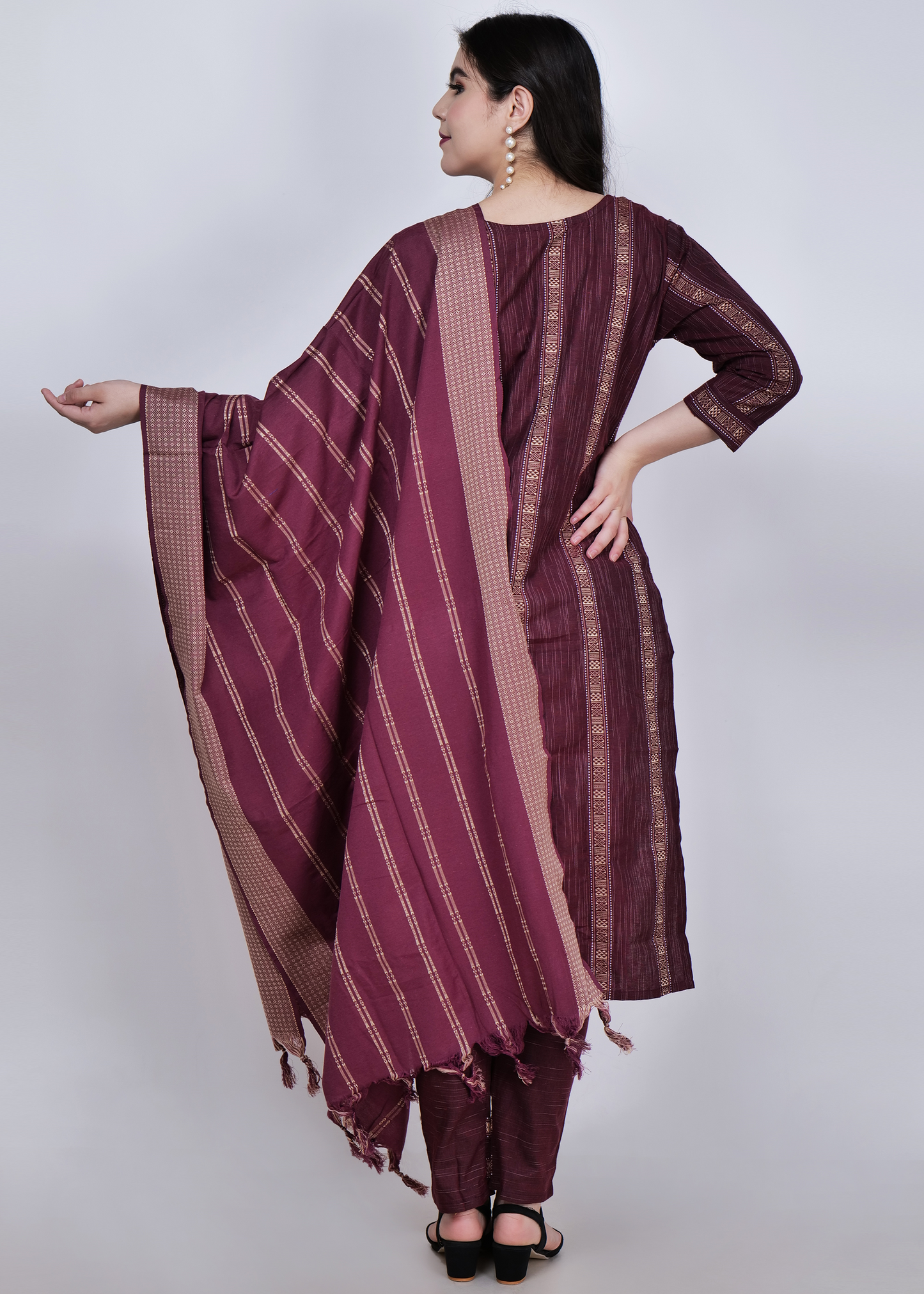 Weaving Cotton Straight Suit Set - Maroon