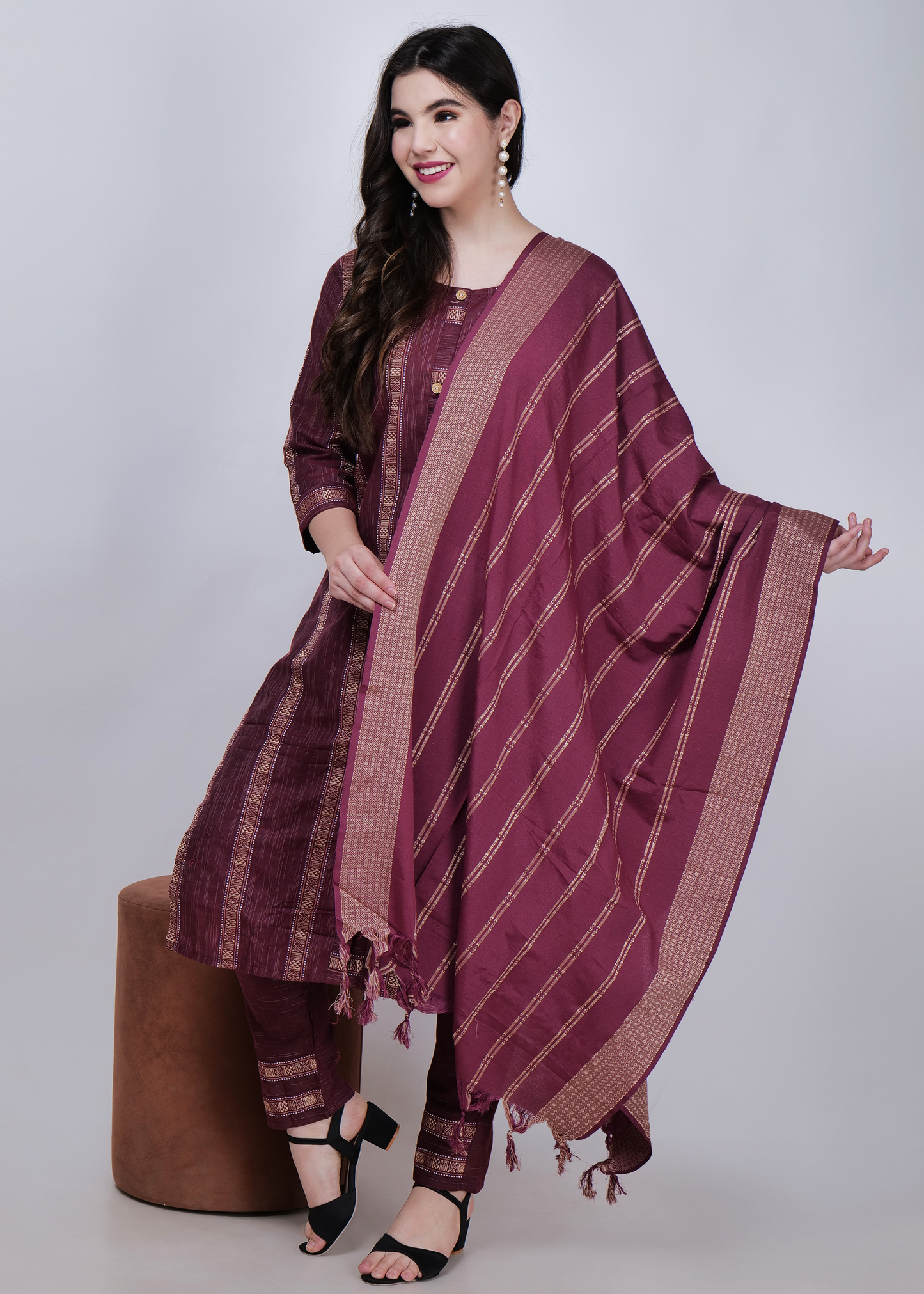 Weaving Cotton Straight Suit Set - Maroon